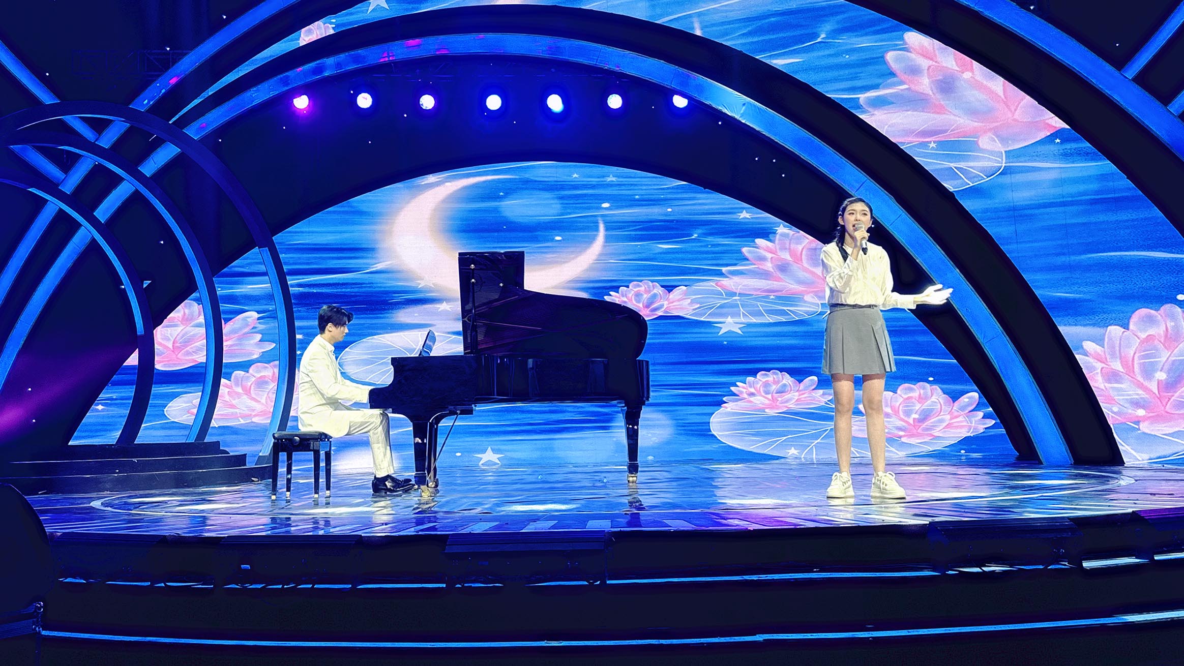 NEWS｜Chinesisches „Magic Finger“-Ensemble bei Aufzeichnung des CCTV-15-Programms eingeladen